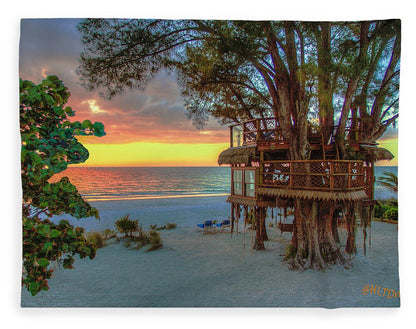 Sunset at Beach Treehouse - Blanket